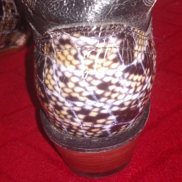 ferrini python print boots - Picture 10 of 12